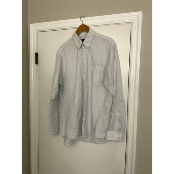 Bundle of Men's Dress Shirts L or 16.5/17 Size Multiple Brands - Picture 3 of 10